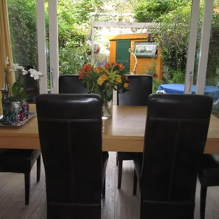 Eugenie B&B 에인트호번