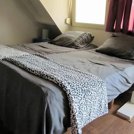 Eugenie Bed and Breakfast *