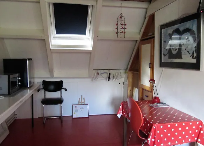 Eugenie Bed & Breakfast *